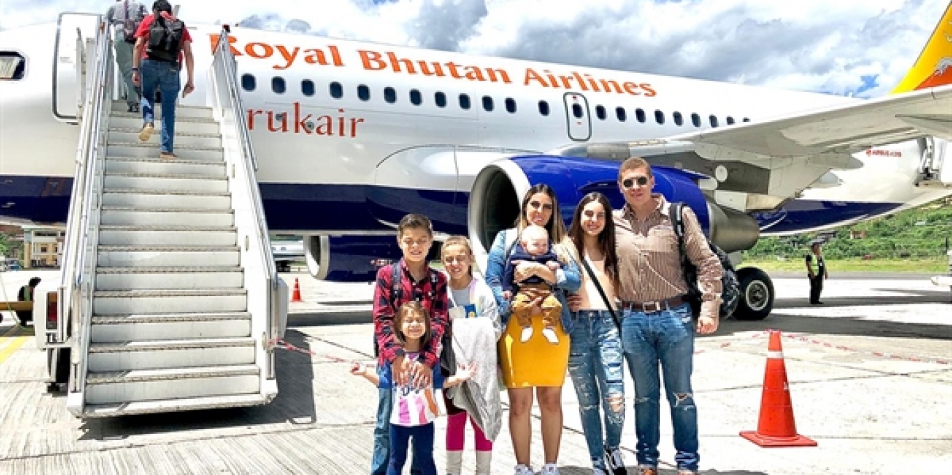 Travel Cost Comparison: Bhutan vs Nepal for 10 Days – Complete Budget Guide